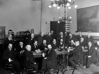 写真の75周年に捧げられた会議、1914年の帝国技術協会のメンバー